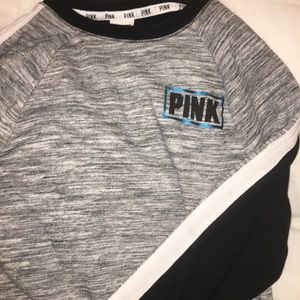 *VICTORIA SECRET PINK SWEATSHIRT*